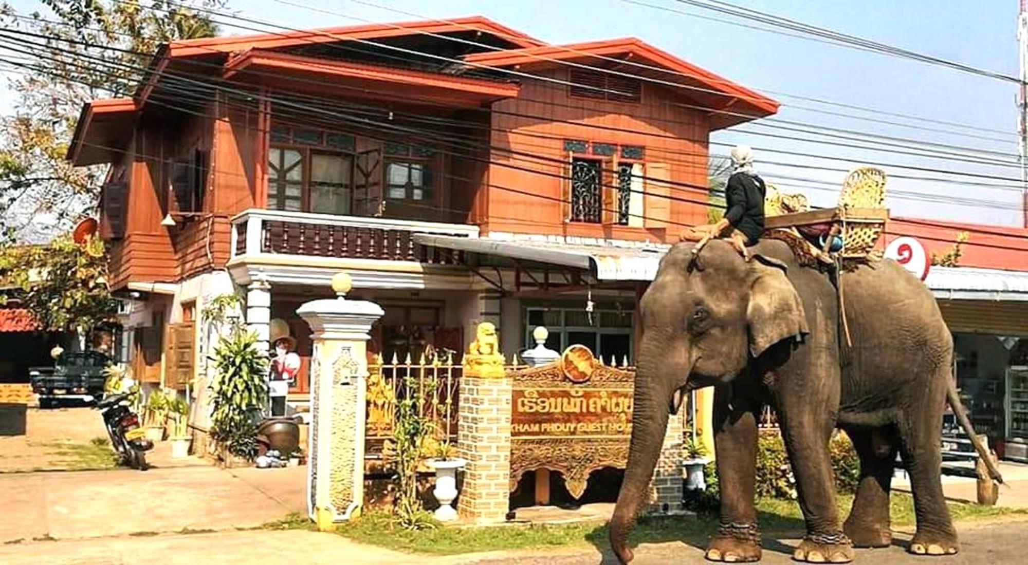 Khamphouy Guesthouse Champasak Eksteriør billede